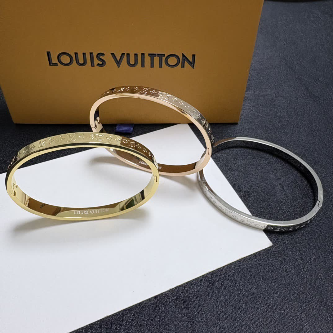 Louis Vuitton Monogram Ring Bracelet